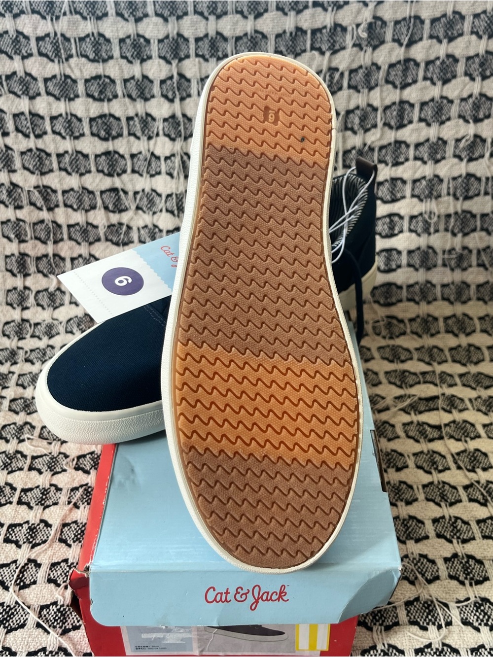 Cat & Jack Navy and White Kids Lace-Up Jett Sneakers - Picture 7 of 7